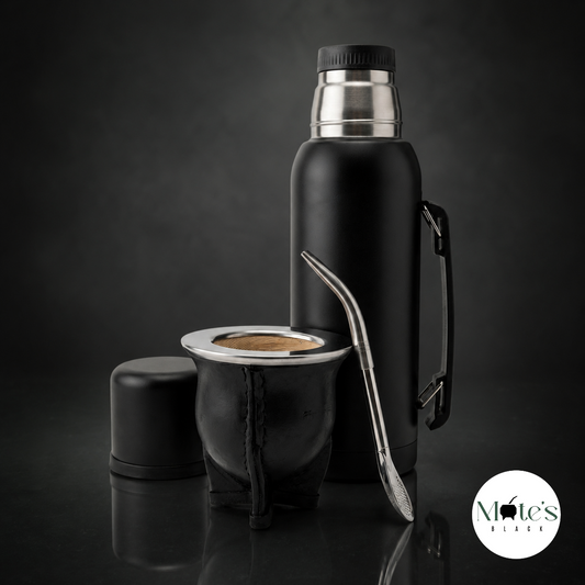 Pack Camionero Black con bombilla de acero inoxidable + Termo 1L de Regalo